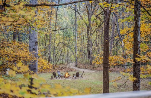 Great Cacapon Ski Chalet | Trails End River Retreat - Riverside