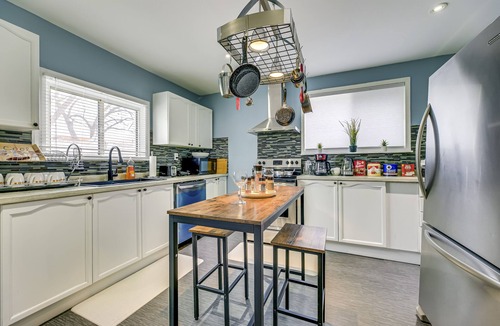 Lakeview House | Tranquil Oasis in Lakeview