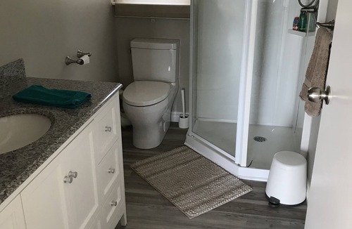 Mermaid House | Tranquil Waterfront Cottage Charlottetown Area