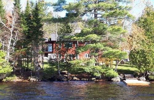 Magnetawan House | Tranquility on Lake Cecebe