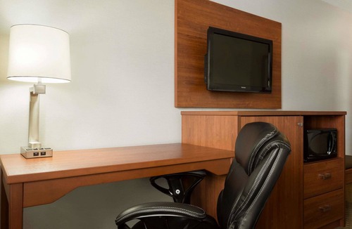 Windsor Hotel | Travelodge by Wyndham Windsor
