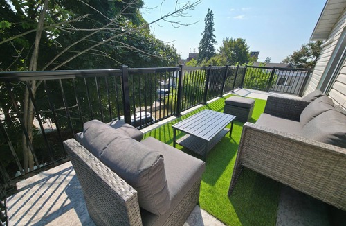 Orillia Apartment | TreeTop Two Bedroom Sophistication
