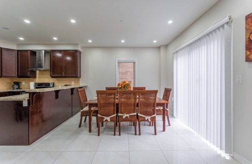 Brampton House | Trendy & Cozy ~ 5BR, 4.5WR Detached Spacious House