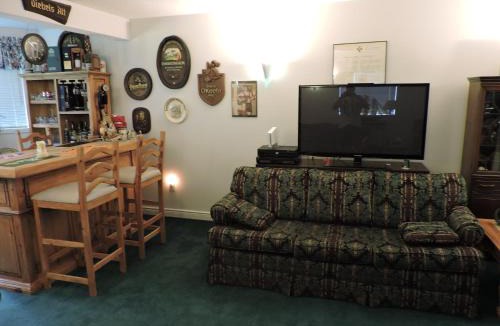 Victoria Harbour Bed & Breakfast | Tucked Inn the Harbour B&B
