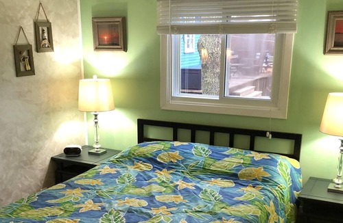 Turkey Point Cottage | Turkey Point Cottage for Rent- 15 sec. walk to beach.