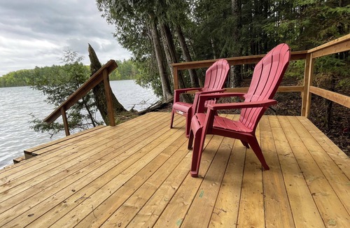 Central Frontenac Cottage | Two-bedroom cottage on quiet lake, family-friendly — kayaks, canoe (sauna avail)