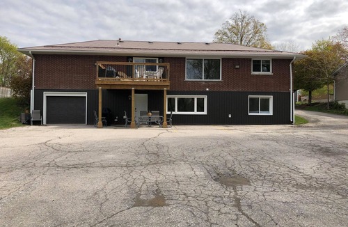 Wingham Apartment | Two bedroom river side apartment with large private yard