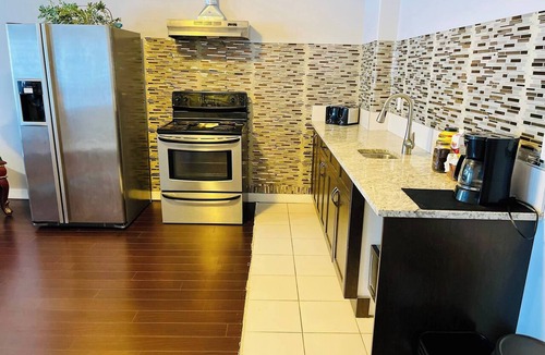 Sage Hill House | Two Brbasement Suite