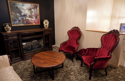 Liscomb Hotel | Two Double Bedded Main Lodge Hotel Room at Liscomb