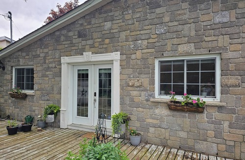 Colborne Cottage | Two houses on Little lake