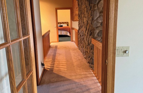 Fergus Falls Cabin | Ugly Duckling Lodge - Swan Lake Retreat