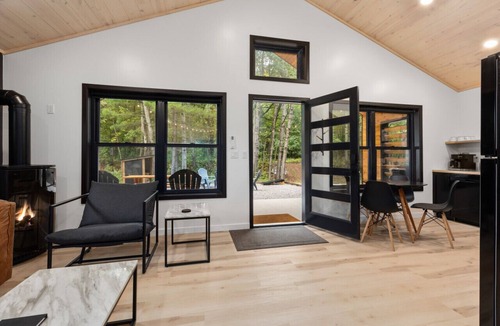 Crosby Cabin | Ultimate Cabin Retreat, Sauna, Firepit, Fireplace