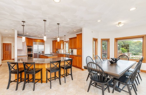 Owego House | Unforgettable Private Views! Luxury Estate Sleeps 22 - Heated Pool and Spa!