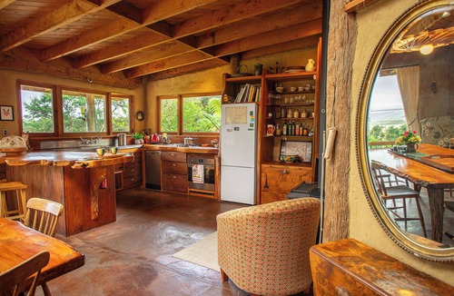Cable Bay House | Unique Adobe Home set in stunning bush/coastal setting