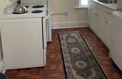 London House | Unique Boho Unit Close to Downtown