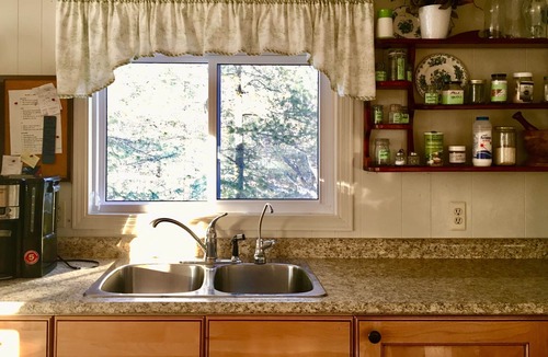 Havelock-Belmont-Methuen Cottage | Unique Little Island Cottage Getaway with Stunning Views.