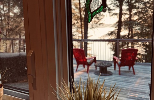 Algoma District Cottage | Unwind, Relax, Rejuvenate - The Lake House @ Elliot Lake