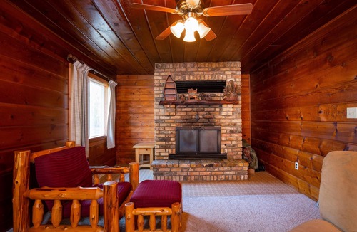 Hackensack Cabin | up north cabin with fire place