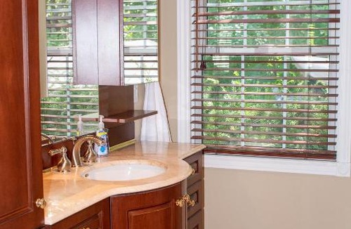 Historic Old Town Bed & Breakfast | Upper Canada Coach House