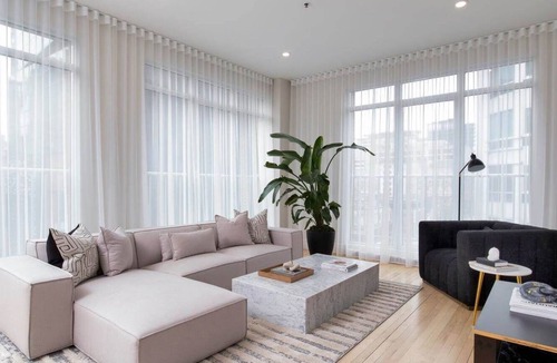 Westminster Condo | Upscale Condo In the middle of Downtown of Montreal