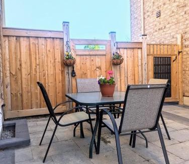 Clarington Apartment | Urban Haven: 2BR/2BA+Office, Kitchen, Dining