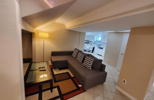 Toronto House | Urban Love Nest