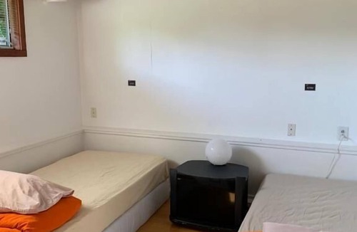 Burnaby Hotel | Vancouver Backpacker House