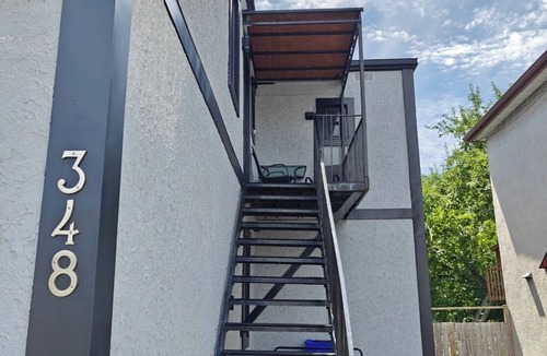 Ottawa Division Apartment | Vanier North Spot