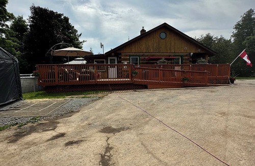 Stone Mills Cabin | Varty Lake Lodge, Yarker ON.nEscape The Mundane, Relax & EnjoynSummer &.Winter