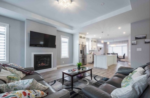 Trenton House | Vel’s Villa Vacation Home