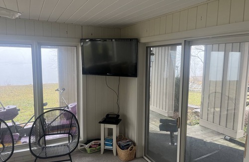 Selwyn House | Very private Lakehouse rental