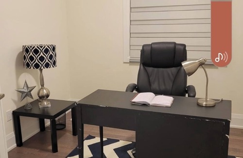 Vaughan House | Very Spacious , Cosy and attractive n property.