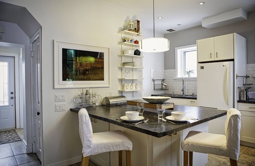 Elora Apartment | Victorian Apartment in the heart of Elora