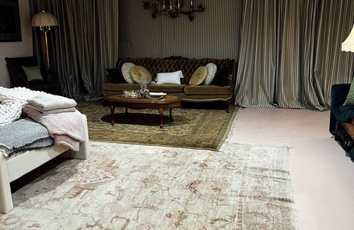 Dresden House | Victorian Country Mansion with Pool Speakeasy and Gym. Sleeps 14. Pet Friendly.