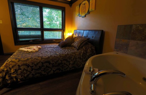 Hastings Highlands Villa | Villa ∙ 1 bedroom ∙ 2 guests