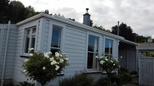 Nelson House | Villa on Milton