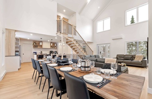 Shannon Ski Chalet | Villa sur le Lac - Private Spa & Waterfront