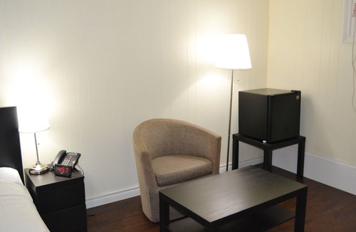 Listowel Hotel | VOW MOTEL LISTOWEL ON