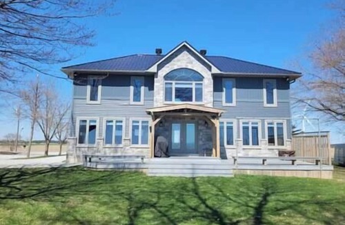 Harwich House | Water Front Erie Dream