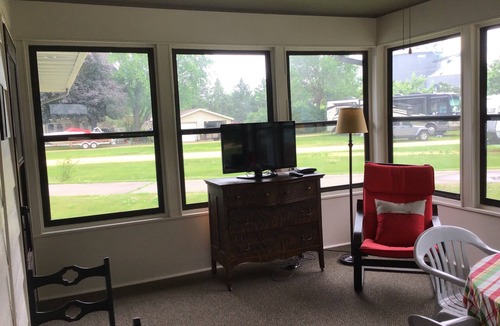 Wabasha House | Wabasha Beach House 3 bedroom/1 bath Vacation Rental