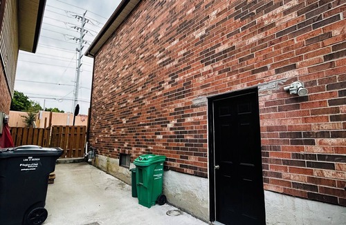 Bramalea House | Walk to Bramalea: Cozy One-BedRoom, Private Access