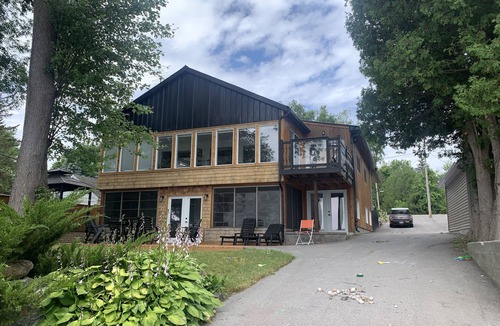 Consecon House | Waterfront 4 Bedroom Home With Spectacular Views