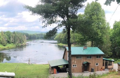Greater Madawaska Cottage | Waterfront 4 Season Cottage/ Madawaska Rvr /Griffith ON/Sleeps 9/2 Bath