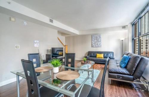 Harbor East Apartment | Waterfront Baltimore 2BR Furnished Apartment apts