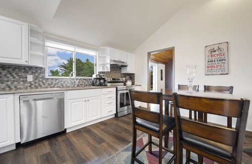 South River House | Waterfront family retreat.