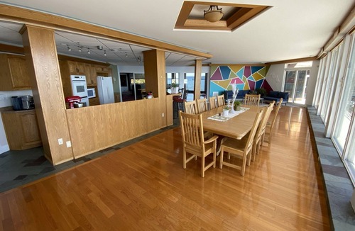 Shuniah House | Waterfront Family Rental on Lake Superior