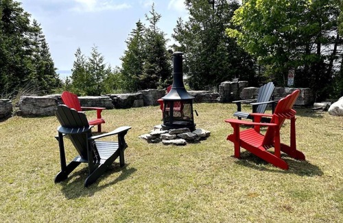 Manitoulin District House | Waterfront Home on South Shore of Lake Huron Manitoulin Island - With Sauna