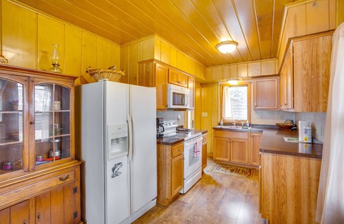 Howard Lake Cabin | Waterfront Howard Lake Vacation Rental w/Dock