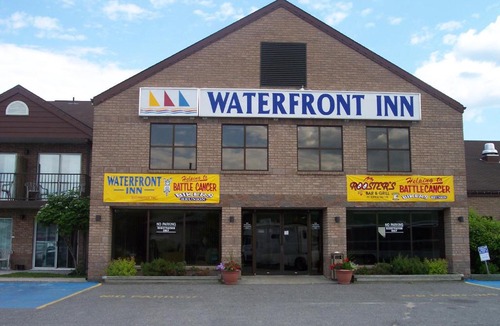 Timiskaming District Hotel | Waterfront Inn