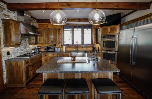 Selwyn Cottage | Waterfront Luxury Timber Post & Beam Cottage